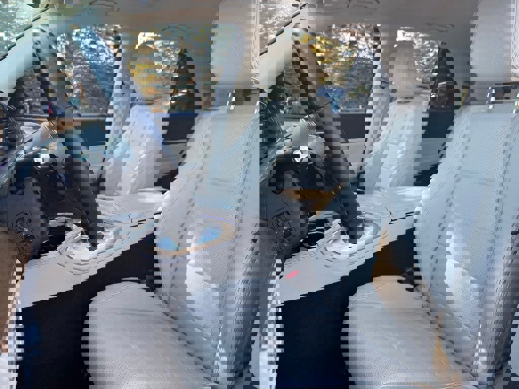 Used 2022 Mercedes-Benz GLE 350 4MATIC w/ Premium Package image 25