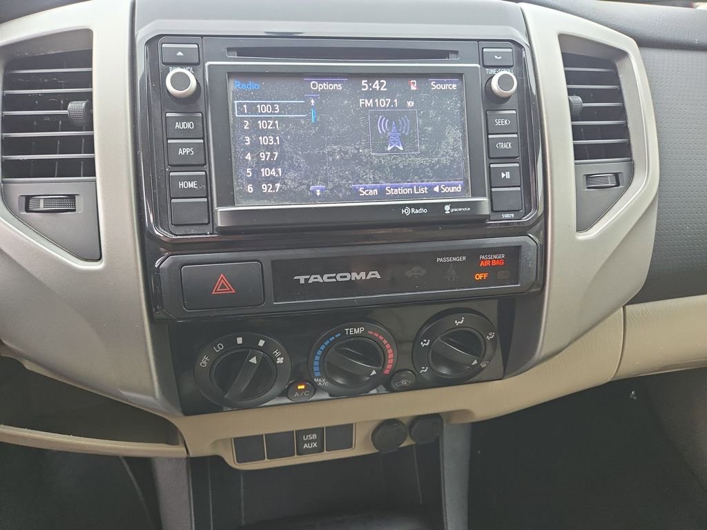 Used 2015 Toyota Tacoma 2WD Access Cab image 18