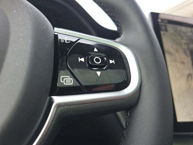 New 2026 Volvo XC60 B5 Ultra w/ Climate Package image 29