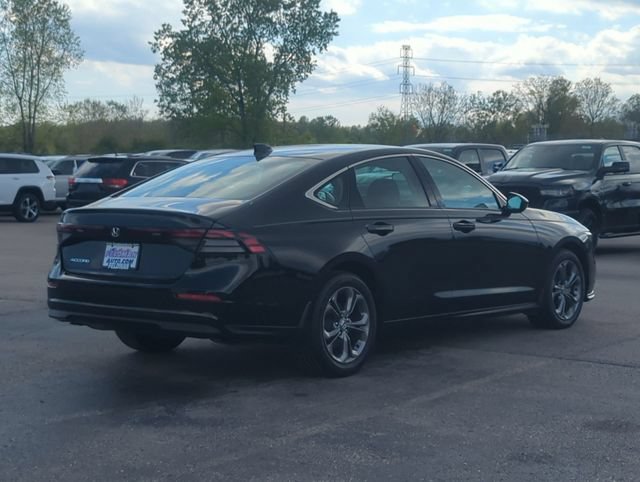 Used 2023 Honda Accord EX image 3