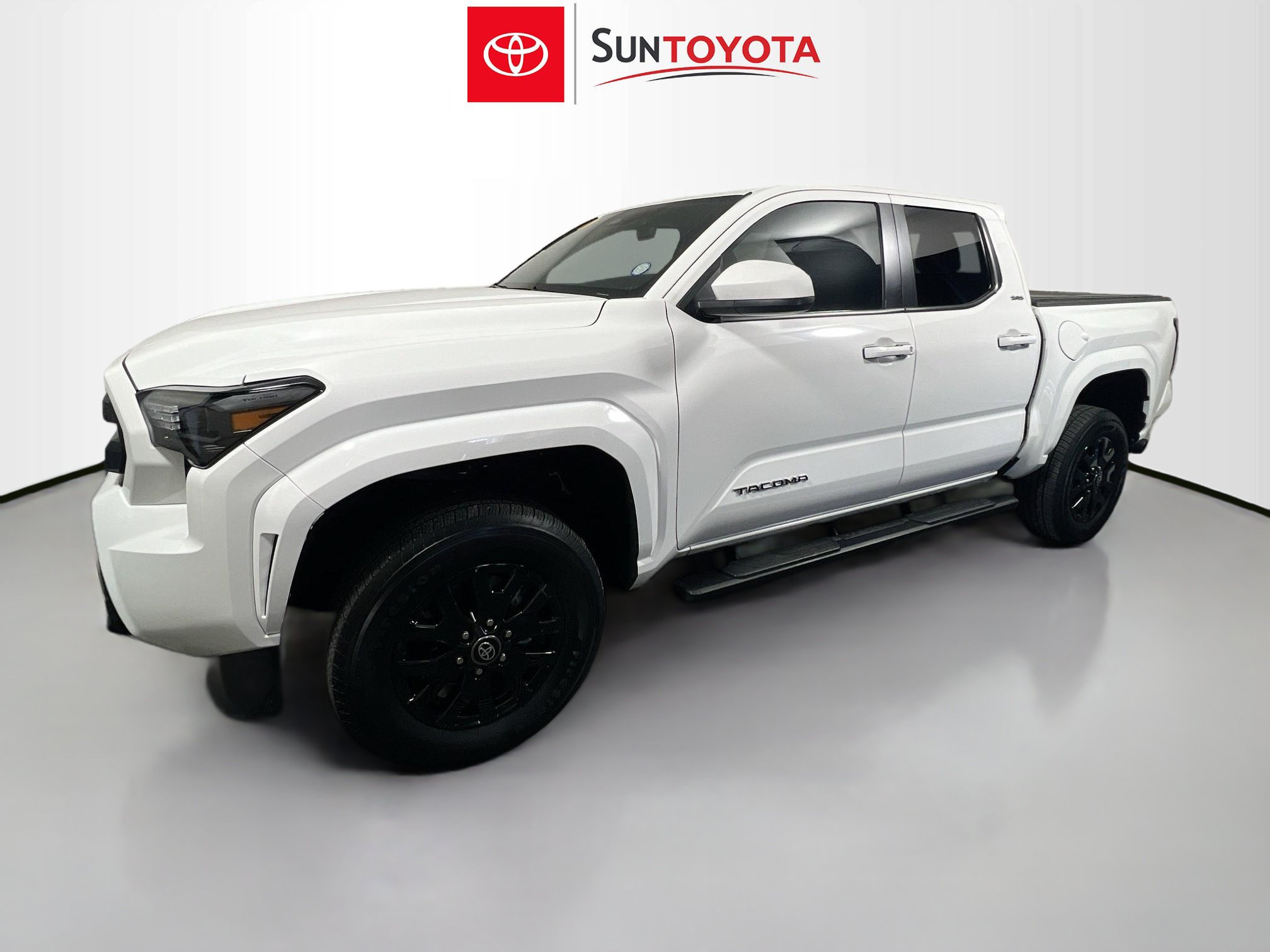 Used 2025 Toyota Tacoma SR5 RWD image 9