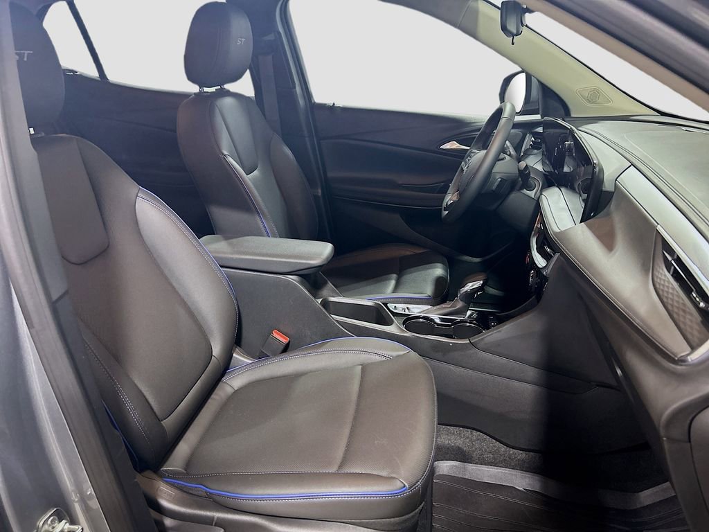 Used 2026 Buick Encore GX Sport Touring w/ Advanced Technology Package image 23
