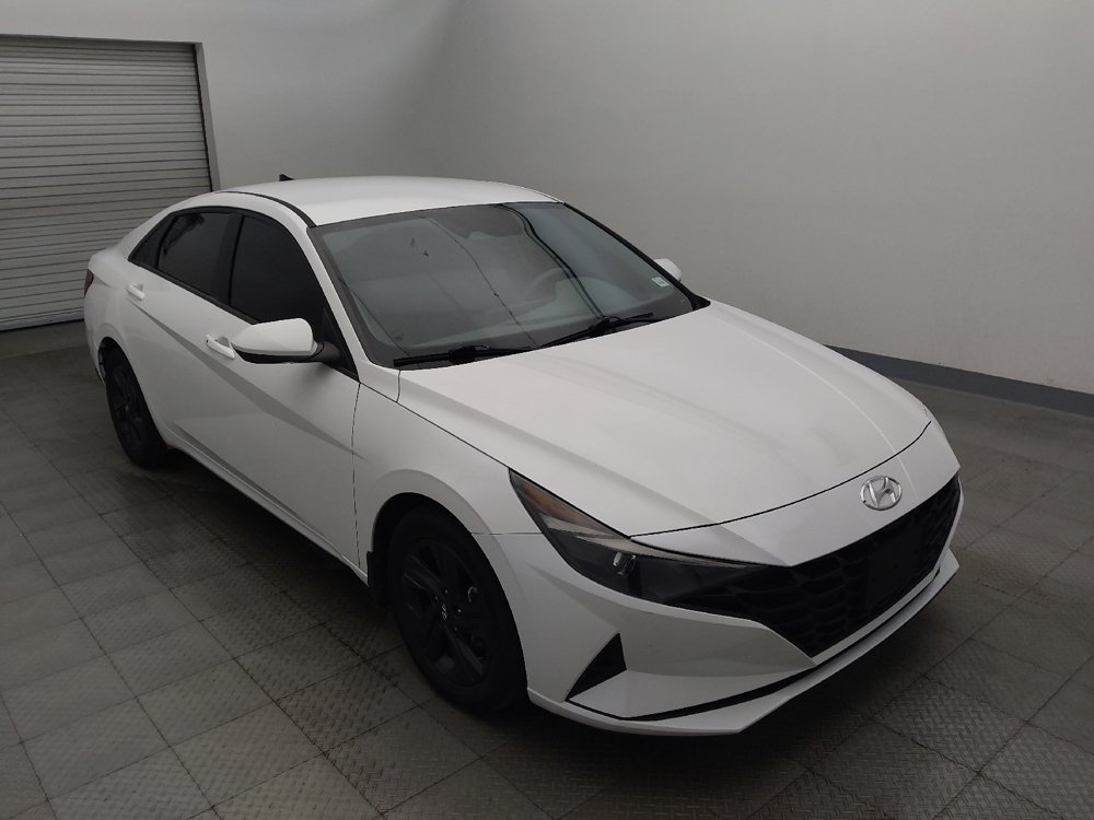 Used 2022 Hyundai Elantra SEL FWD image 13