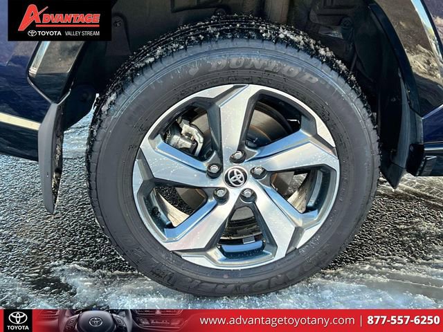 Used 2023 Toyota RAV4 SE w/ Weather & Moonroof Package image 13