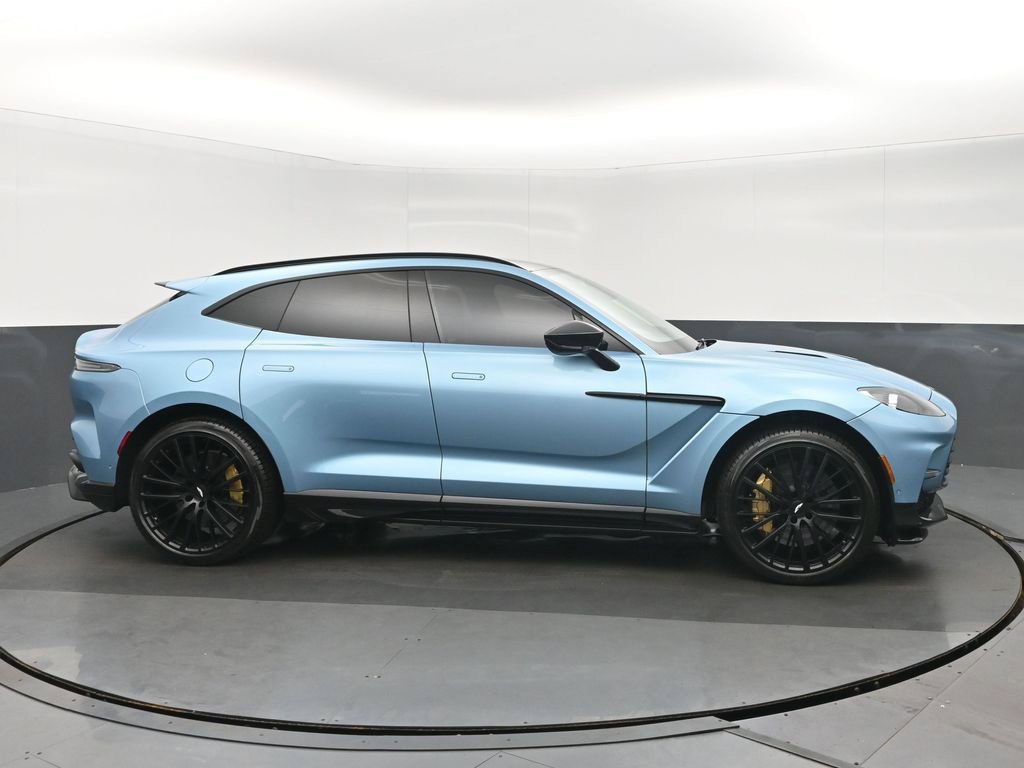 Used 2023 Aston Martin DBX 707 AWD/4WD image 2