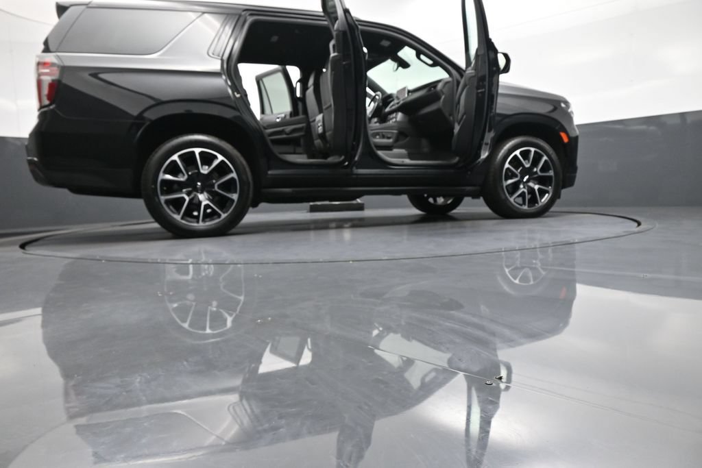Used 2022 Chevrolet Tahoe RST w/ Luxury Package AWD/4WD image 51