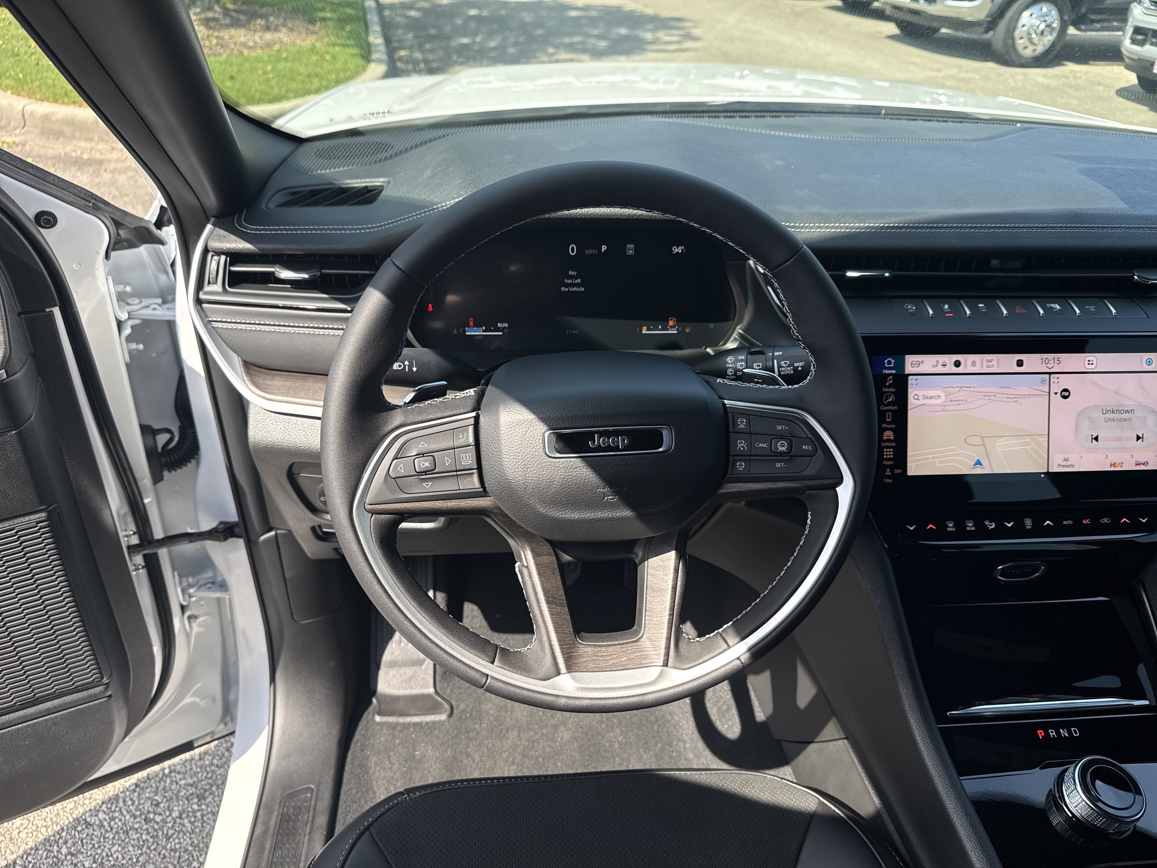 New 2026 Jeep Grand Cherokee Altitude RWD image 24