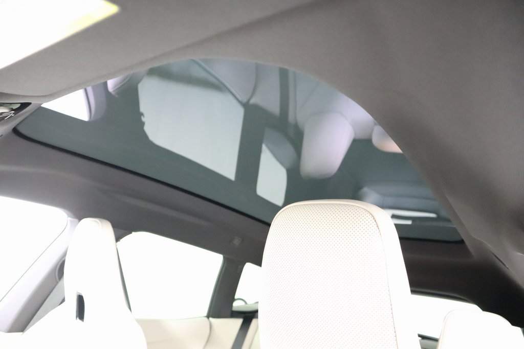 New 2025 BMW iX xDrive50 w/ Premium Package image 15