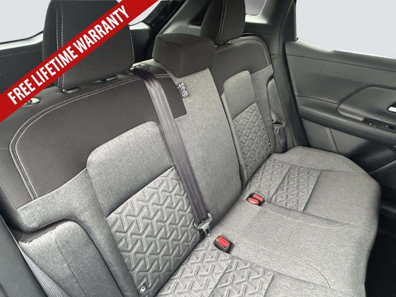 New 2026 Nissan Kicks SV w/ SV Premium Package FWD image 19