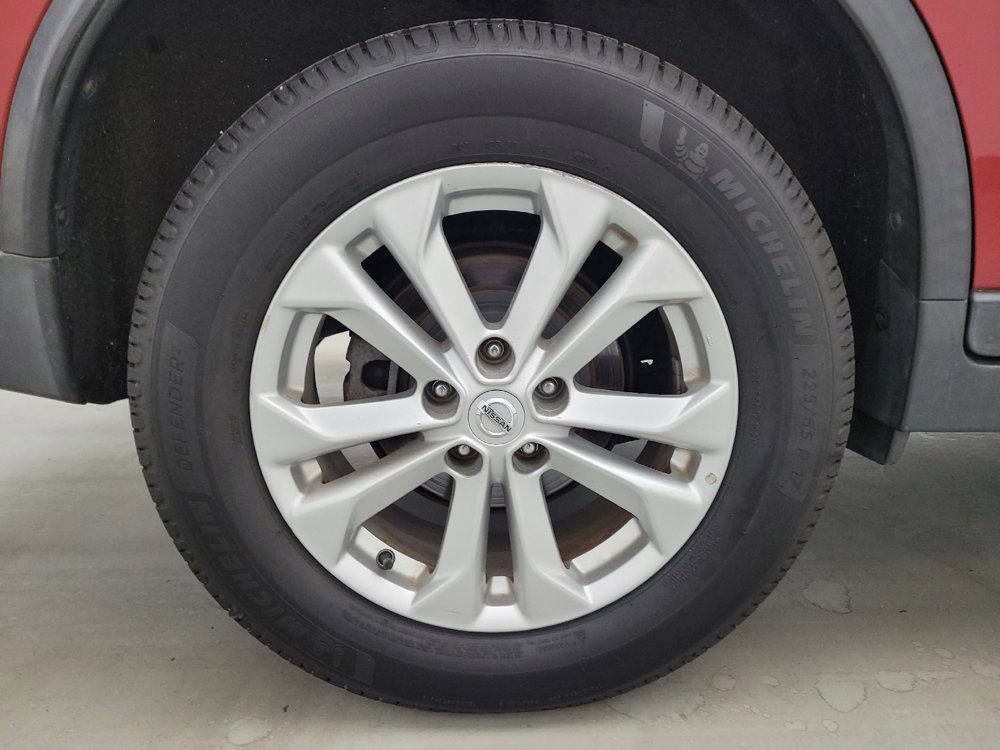 Used 2016 Nissan Rogue SV AWD/4WD image 31
