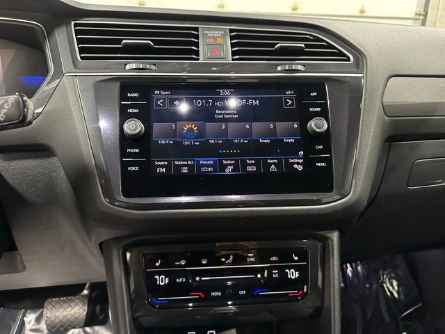 Certified 2024 Volkswagen Tiguan SE AWD/4WD image 20