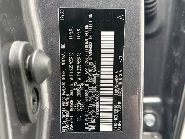 Used 2024 Toyota Highlander XLE AWD/4WD image 12