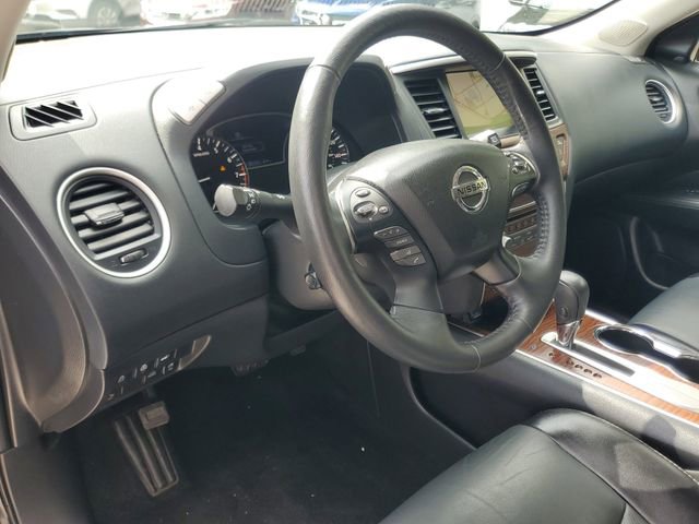 Used 2020 Nissan Pathfinder Platinum FWD image 19