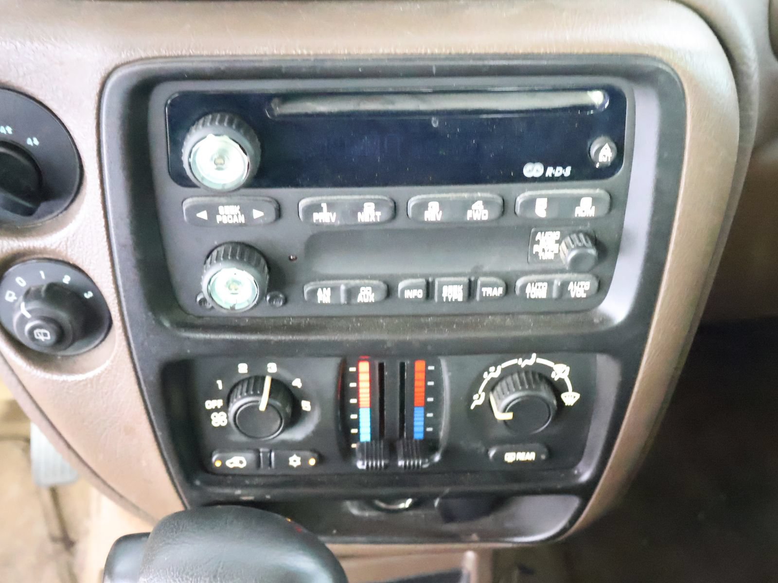 Used 2003 Chevrolet TrailBlazer LS w/ Preferred Equipment Group AWD/4WD image 35