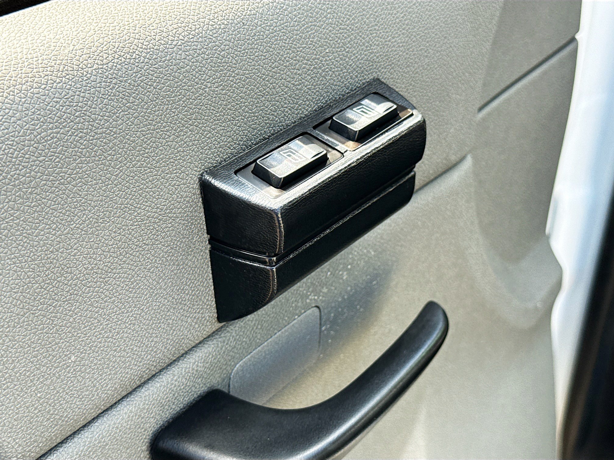 Used 2010 Chevrolet Silverado 1500 W/T RWD image 7