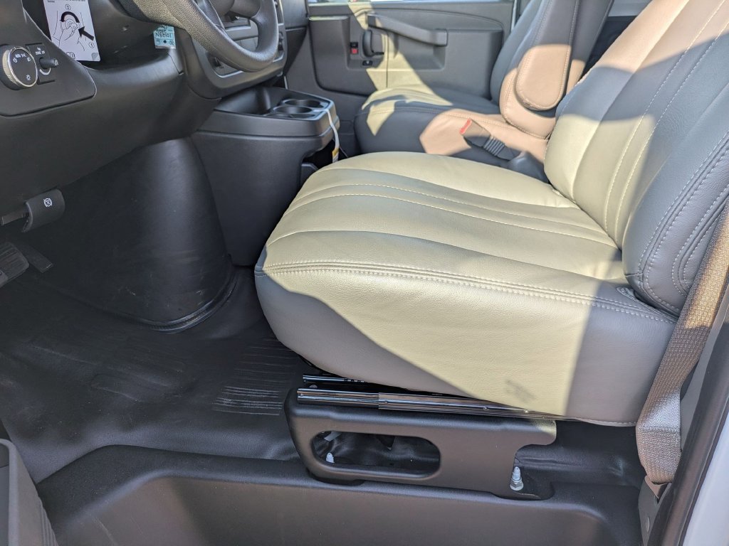 New 2026 Chevrolet Express 2500 RWD image 11