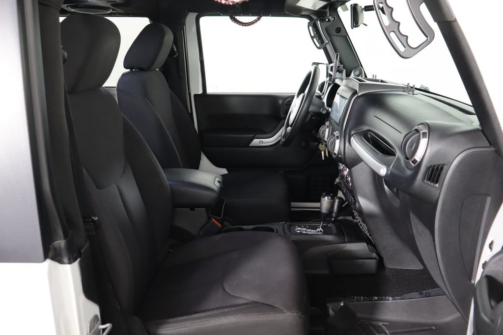 Used 2013 Jeep Wrangler Sport AWD/4WD image 18
