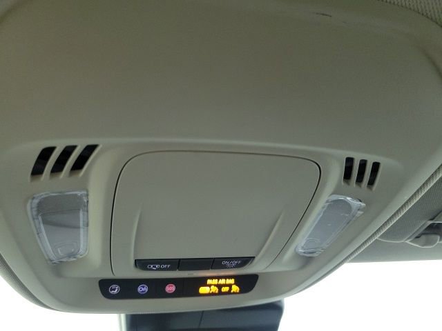 Used 2022 Buick Envision Preferred FWD image 23
