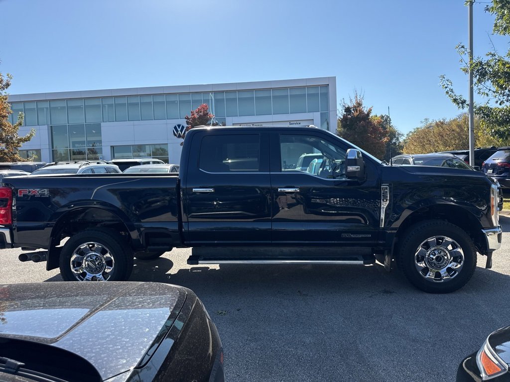 Used 2023 Ford F250 Lariat w/ Chrome Package image 5