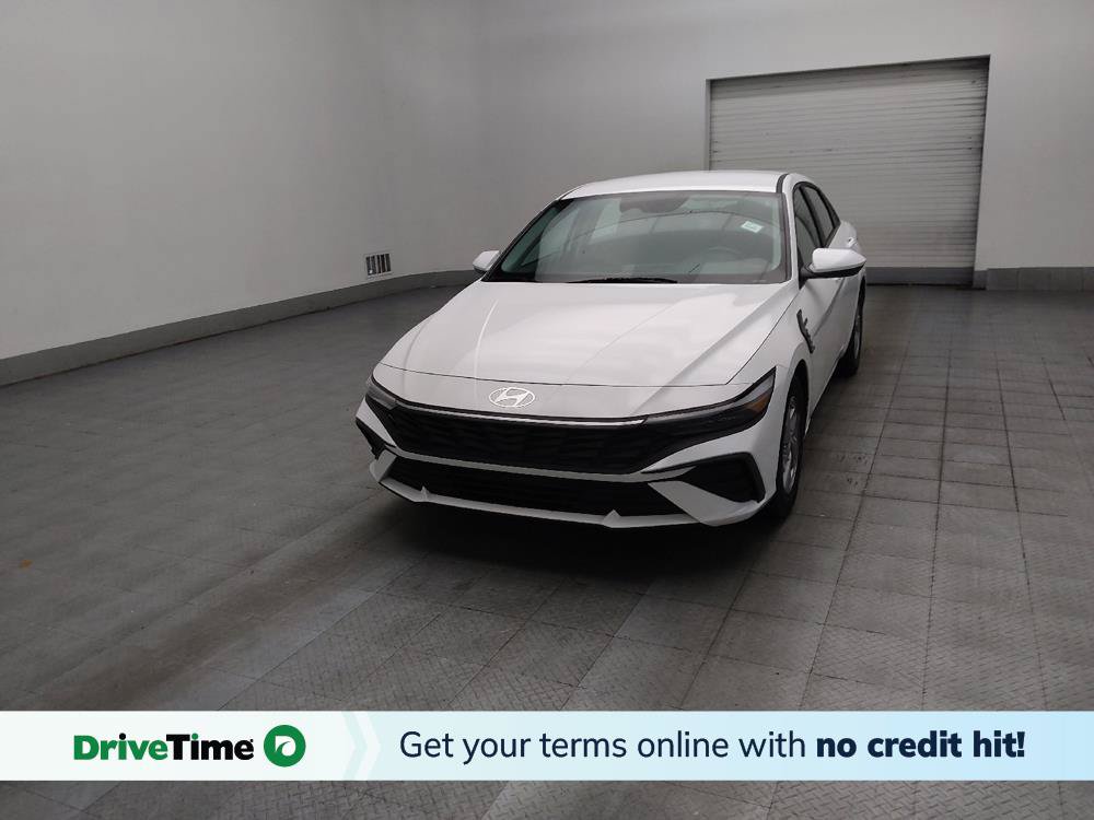 Used 2025 Hyundai Elantra SE