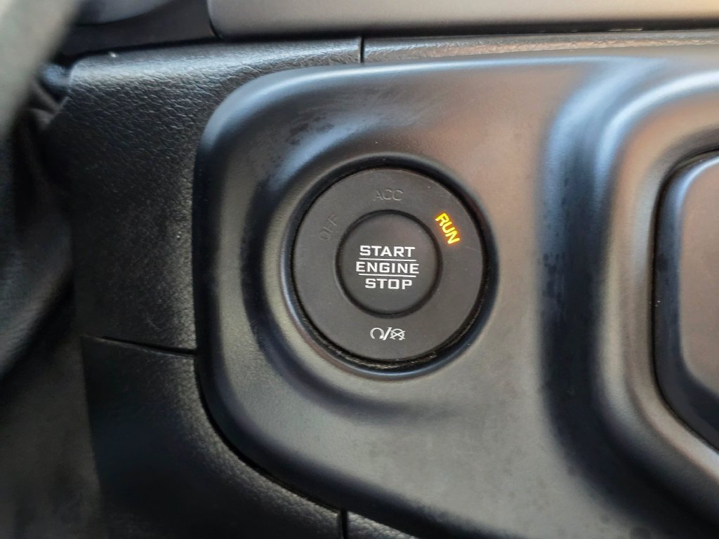 Used 2021 Jeep Wrangler Sport AWD/4WD image 27