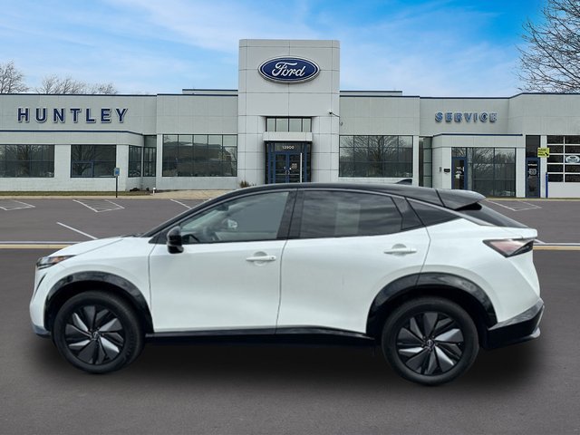 Used 2025 Nissan Ariya AWD image 7
