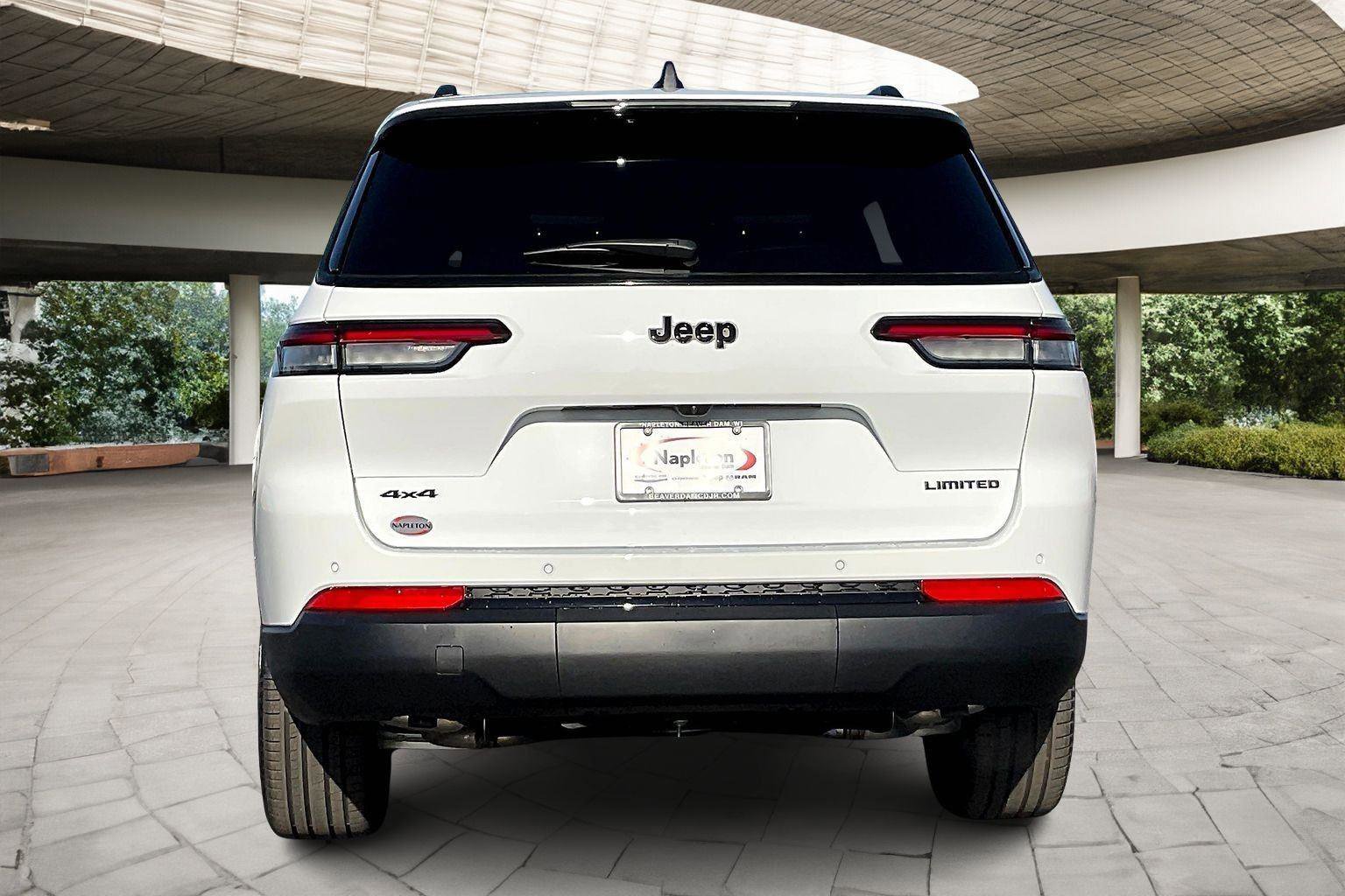 New 2025 Jeep Grand Cherokee L Limited w/ Black Appearance Package image 4