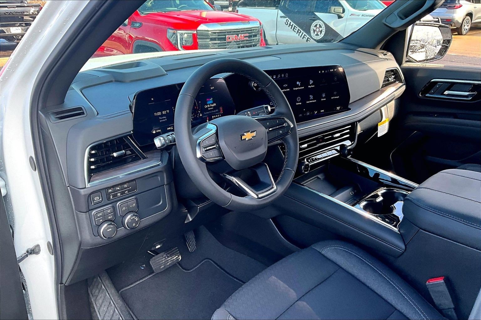 New 2026 Chevrolet Suburban LS image 6