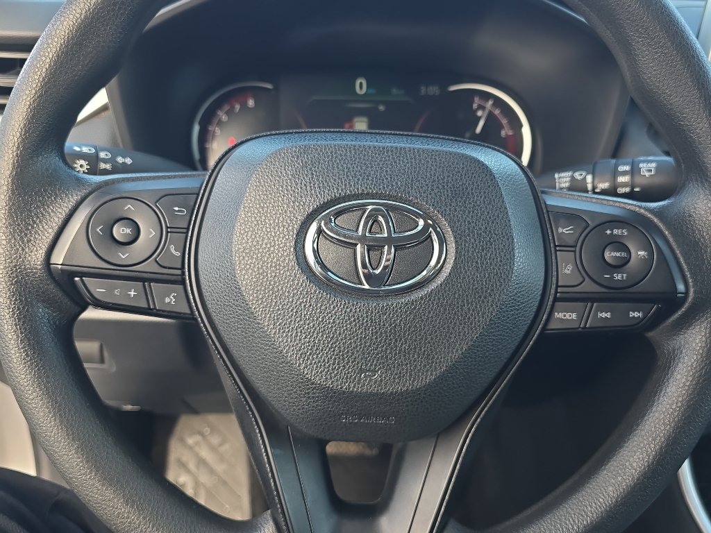 Used 2024 Toyota RAV4 XLE AWD/4WD image 24