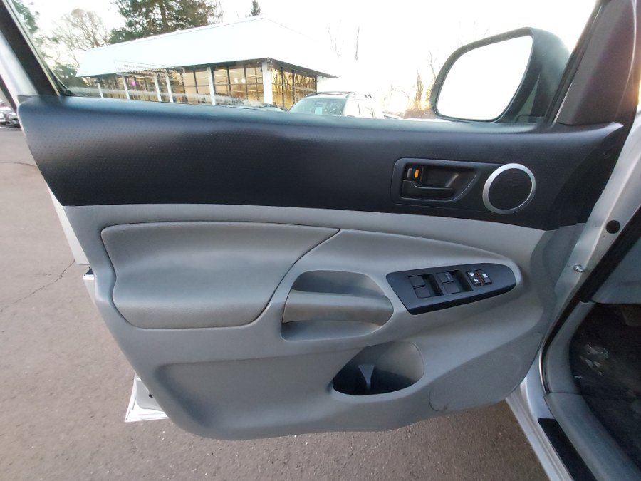 Used 2012 Toyota Tacoma 4x4 Double Cab w/ TRD Sport Pkg image 8