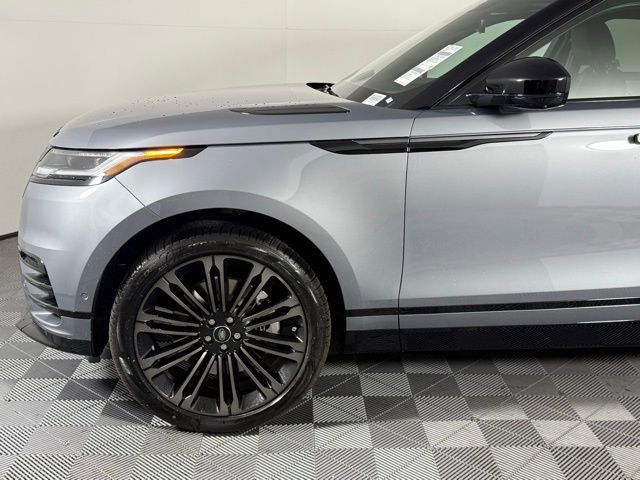 New 2026 Land Rover Range Rover Velar Dynamic SE image 13