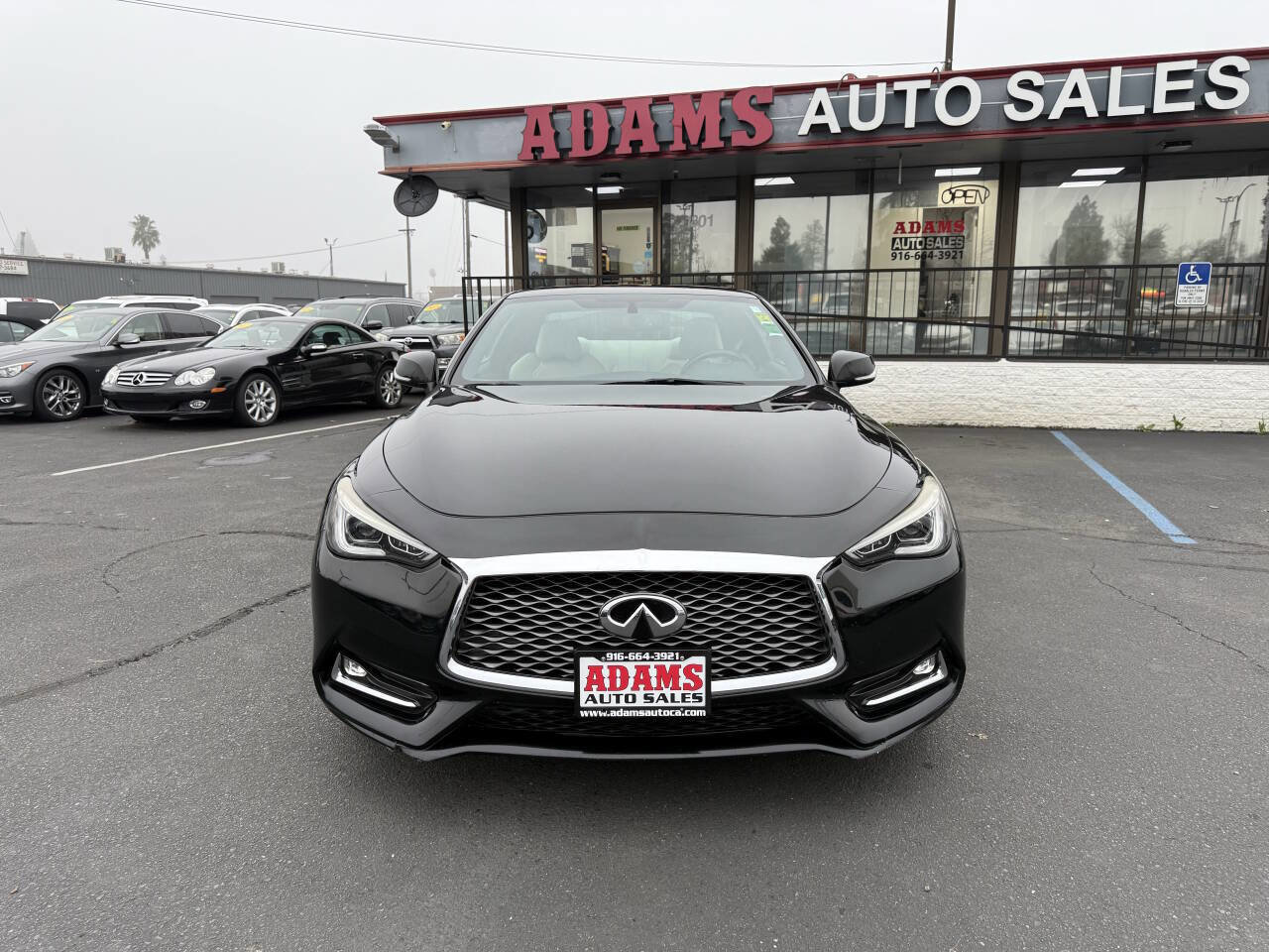 Used 2017 INFINITI Q60 3.0t RWD image 8