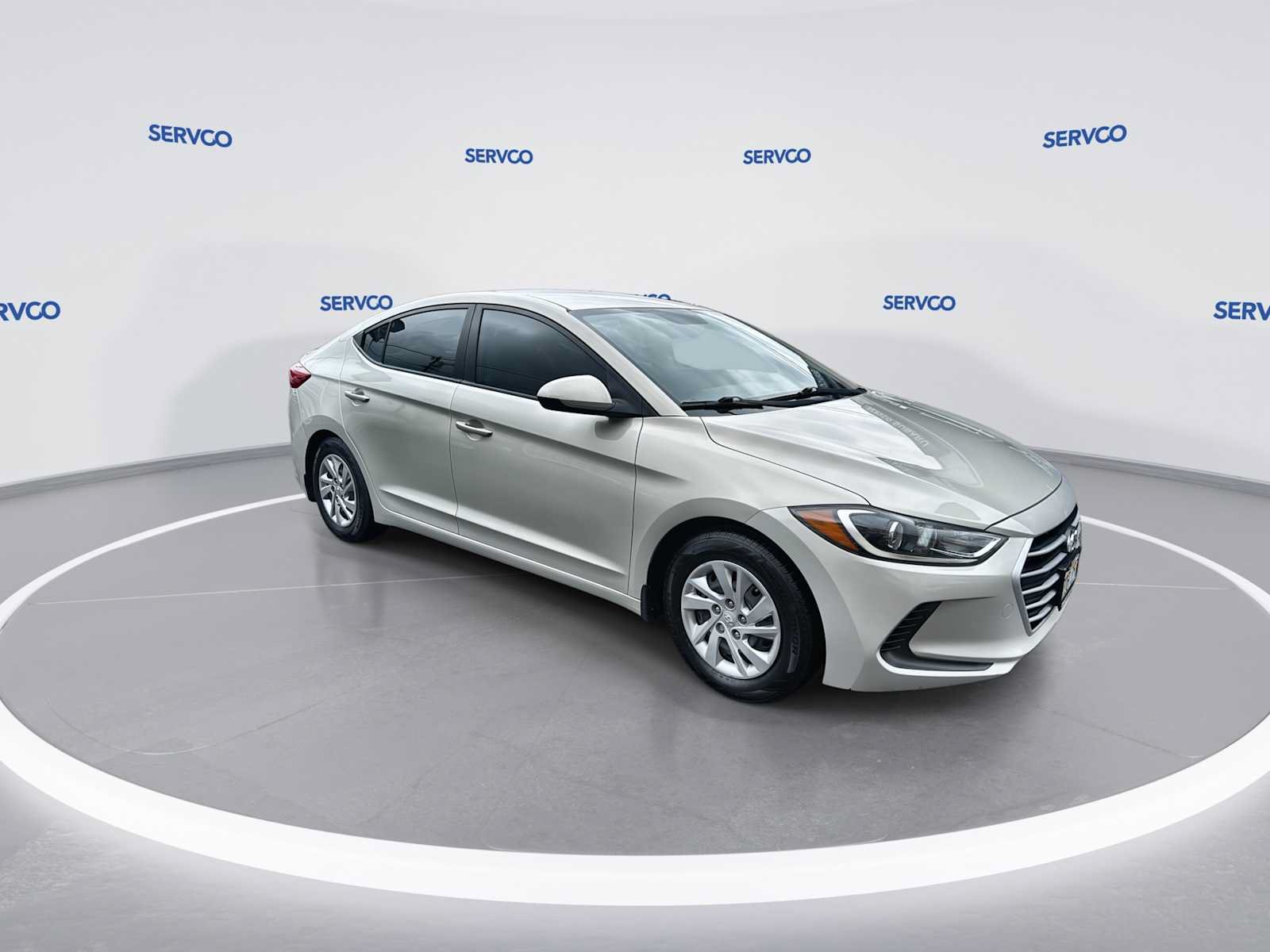 Used 2017 Hyundai Elantra SE FWD image 2