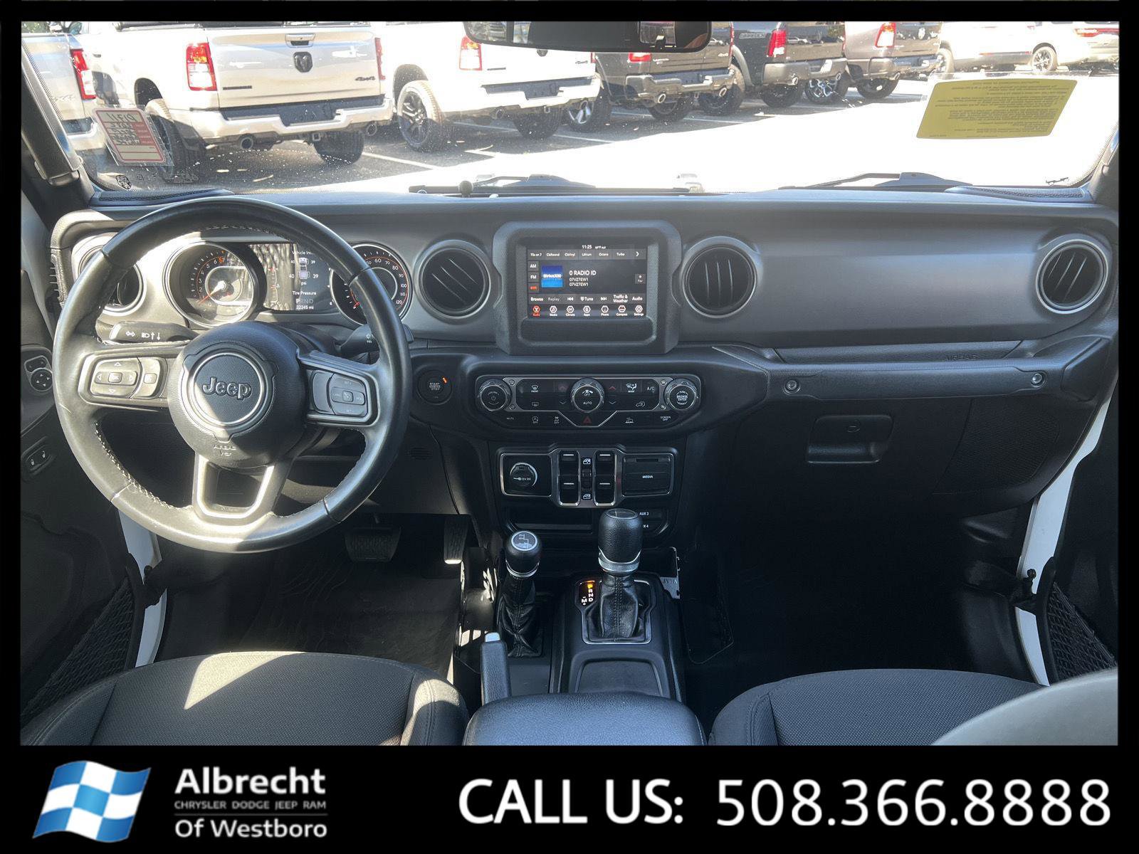 Used 2022 Jeep Gladiator Willys image 24