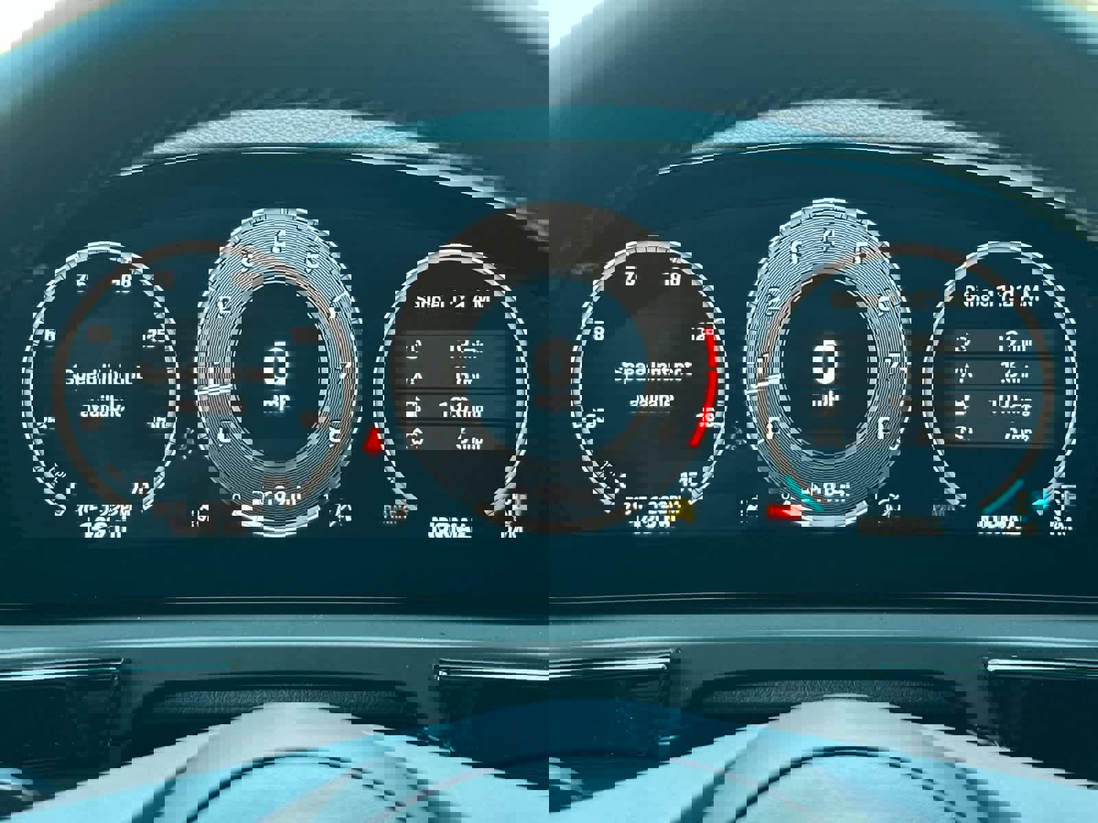 Certified 2025 Porsche Cayenne image 30