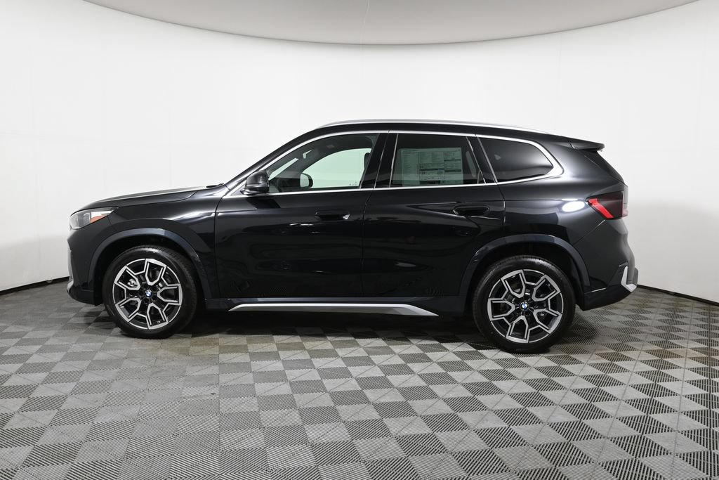 New 2027 BMW X1 xDrive28i AWD/4WD image 2