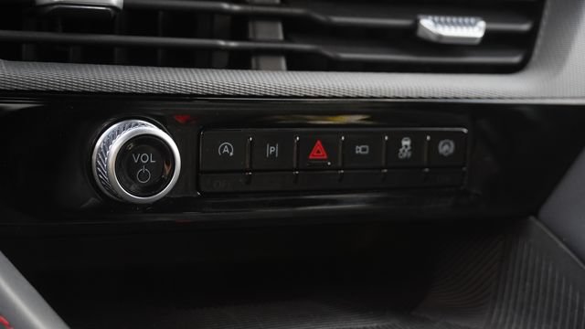 Used 2025 Ford Explorer ST-Line w/ ST-Line Street Pack AWD/4WD image 26