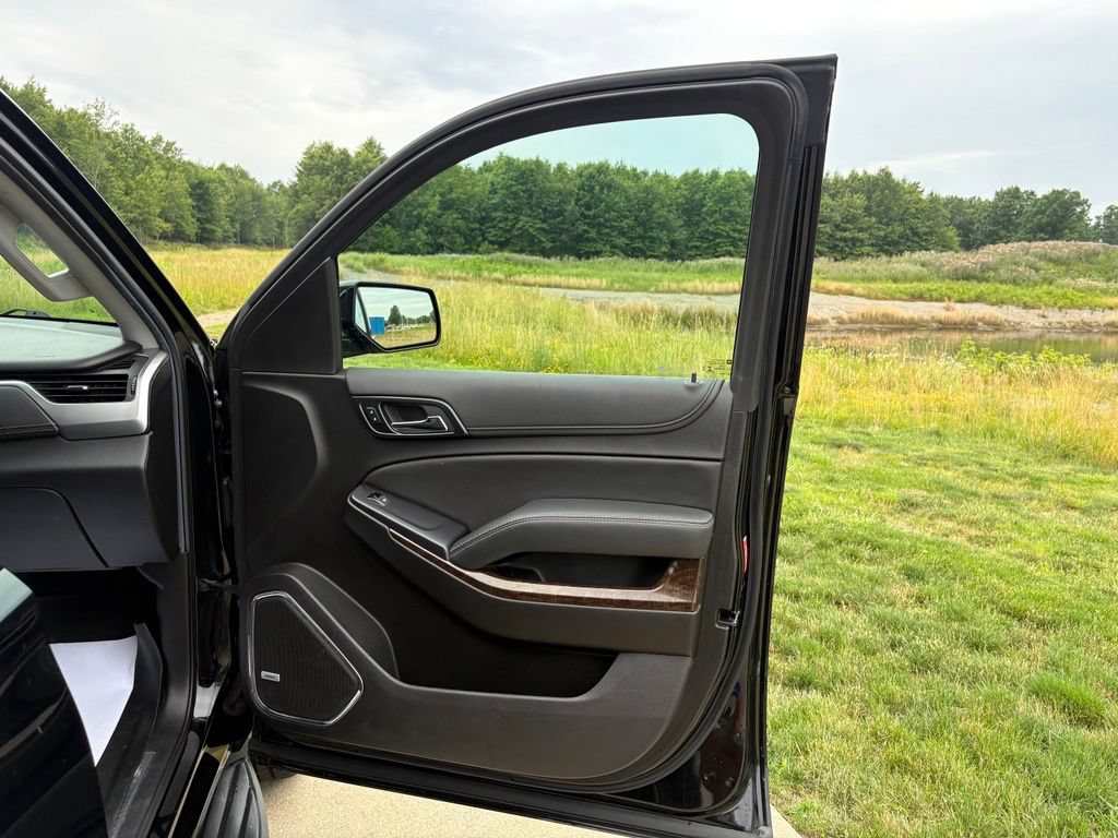 Used 2019 Chevrolet Tahoe LT AWD/4WD image 32