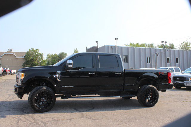 Used 2018 Ford F250 Platinum w/ FX4 Off-Road Package AWD/4WD image 1