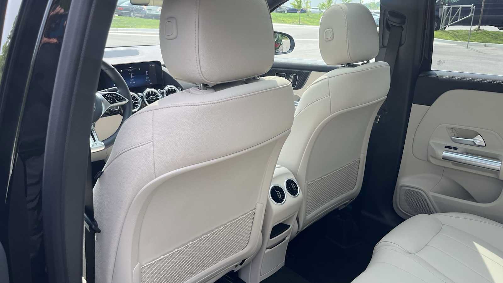 New 2026 Mercedes-Benz GLA 250 4MATIC image 29