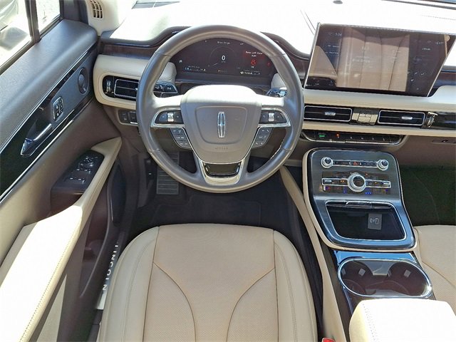 Used 2021 Lincoln Nautilus Reserve image 13