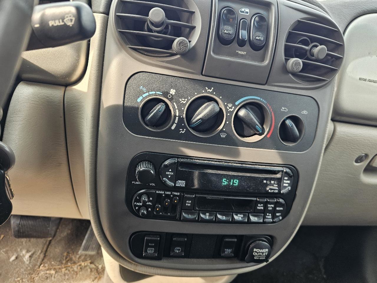 Used 2001 Chrysler PT Cruiser image 25