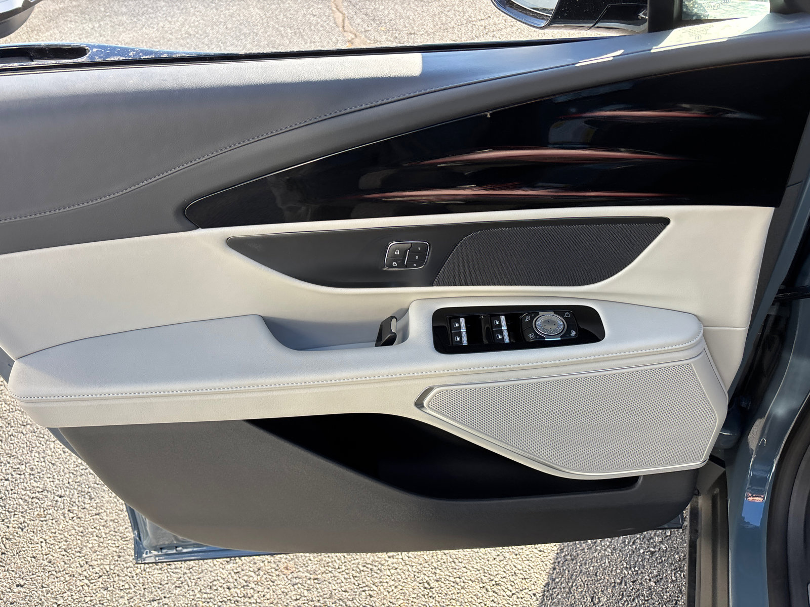 New 2026 Lincoln Nautilus Premier image 11