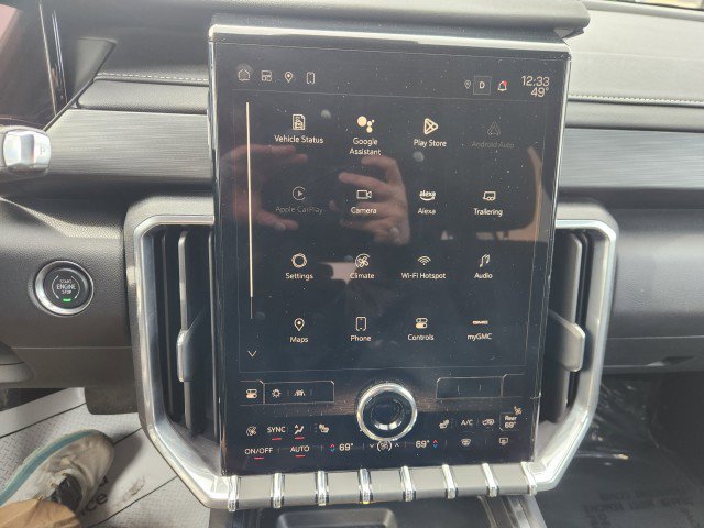 Used 2025 GMC Acadia Elevation image 44