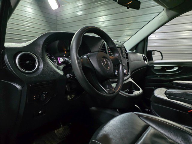 Used 2016 Mercedes-Benz Metris Passenger image 10