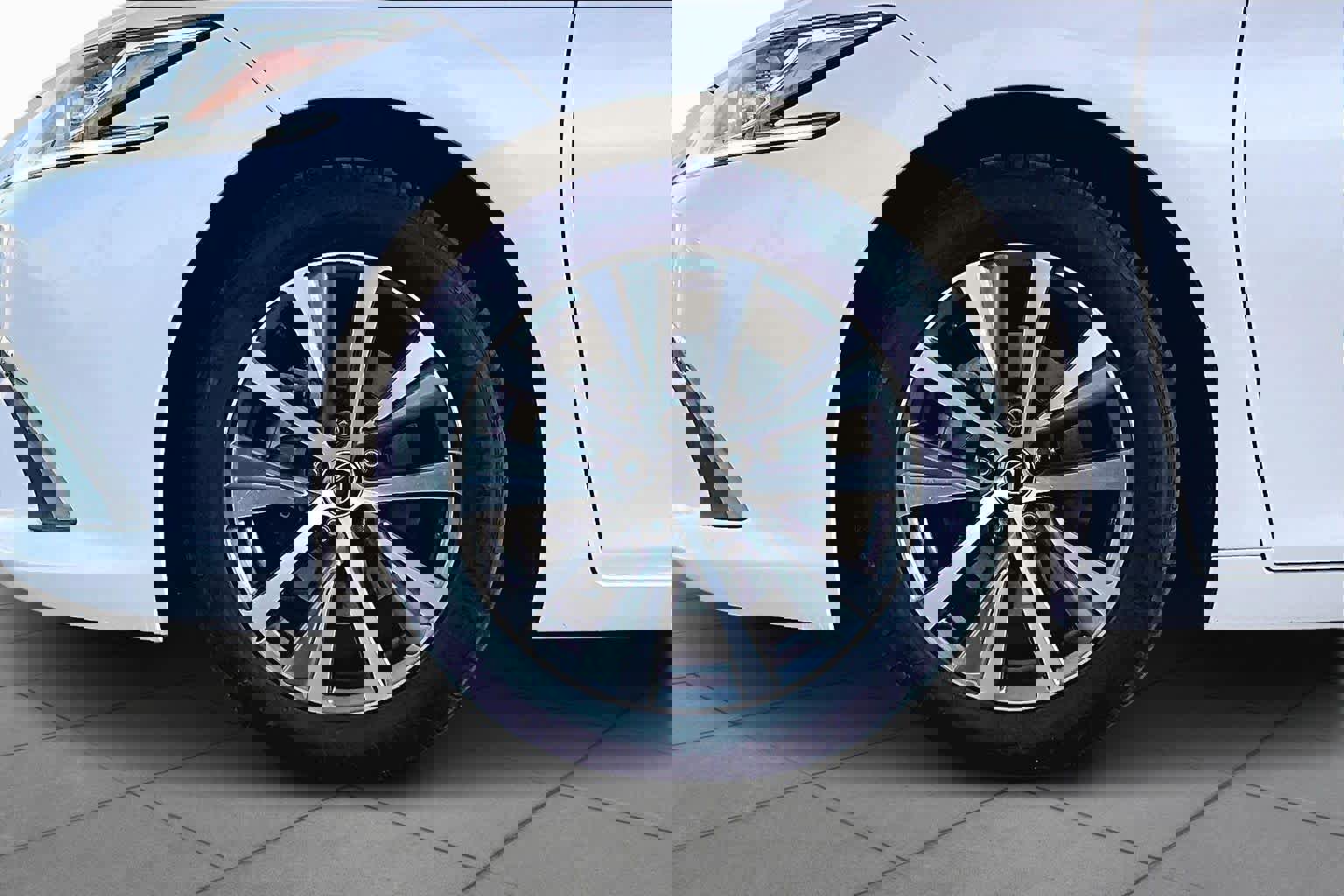 Used 2019 Lexus ES 350 w/ Accessory Package 2 image 10