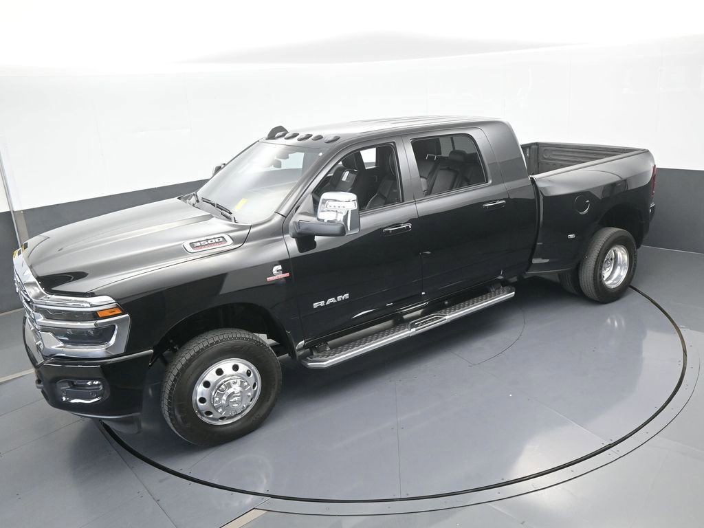 Used 2025 RAM 3500 Laramie image 57