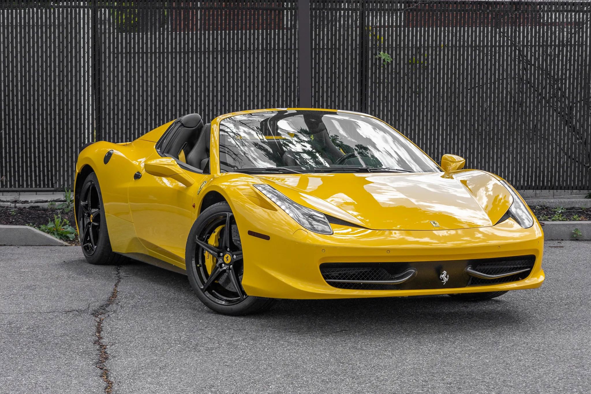 Used 2013 Ferrari 458 Spider RWD image 14