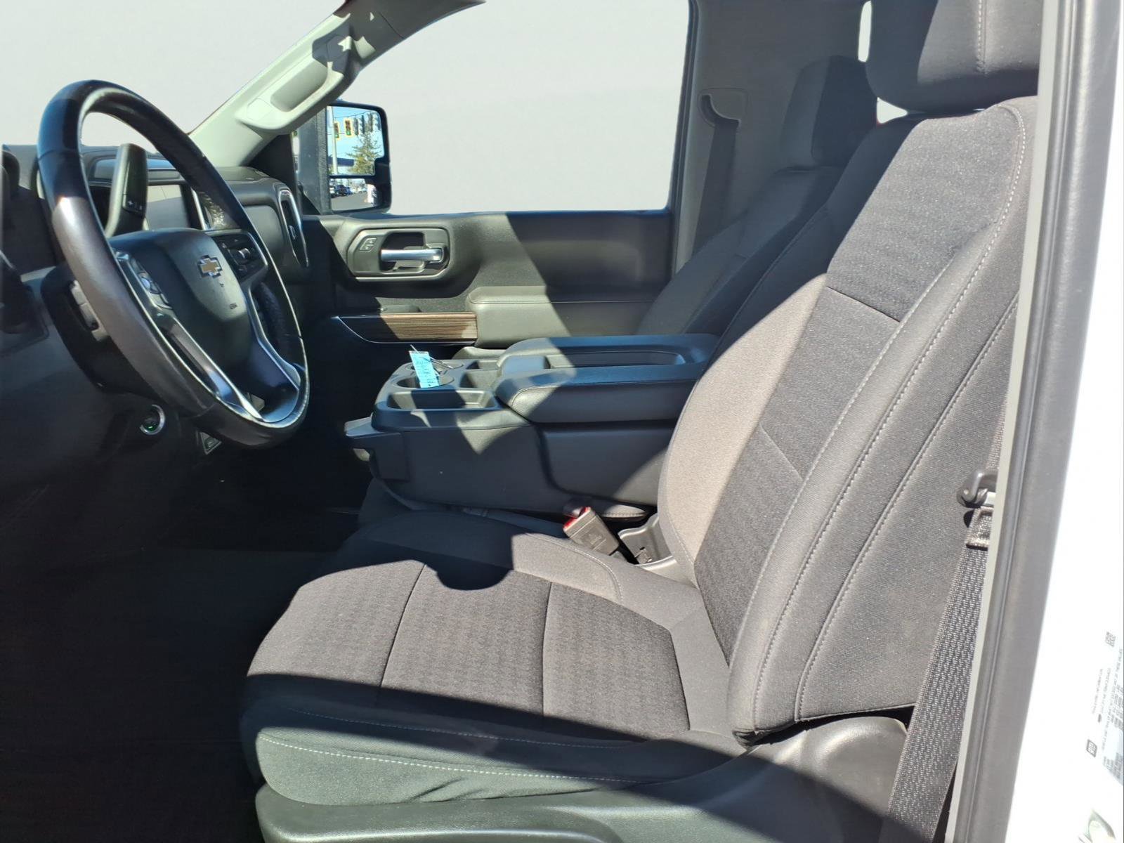 Certified 2022 Chevrolet Silverado 2500 LT w/ Convenience Package image 6