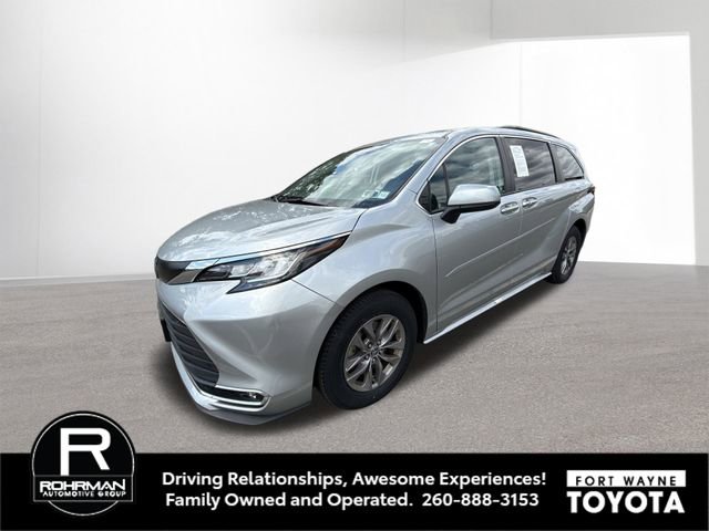 Used 2023 Toyota Sienna XLE